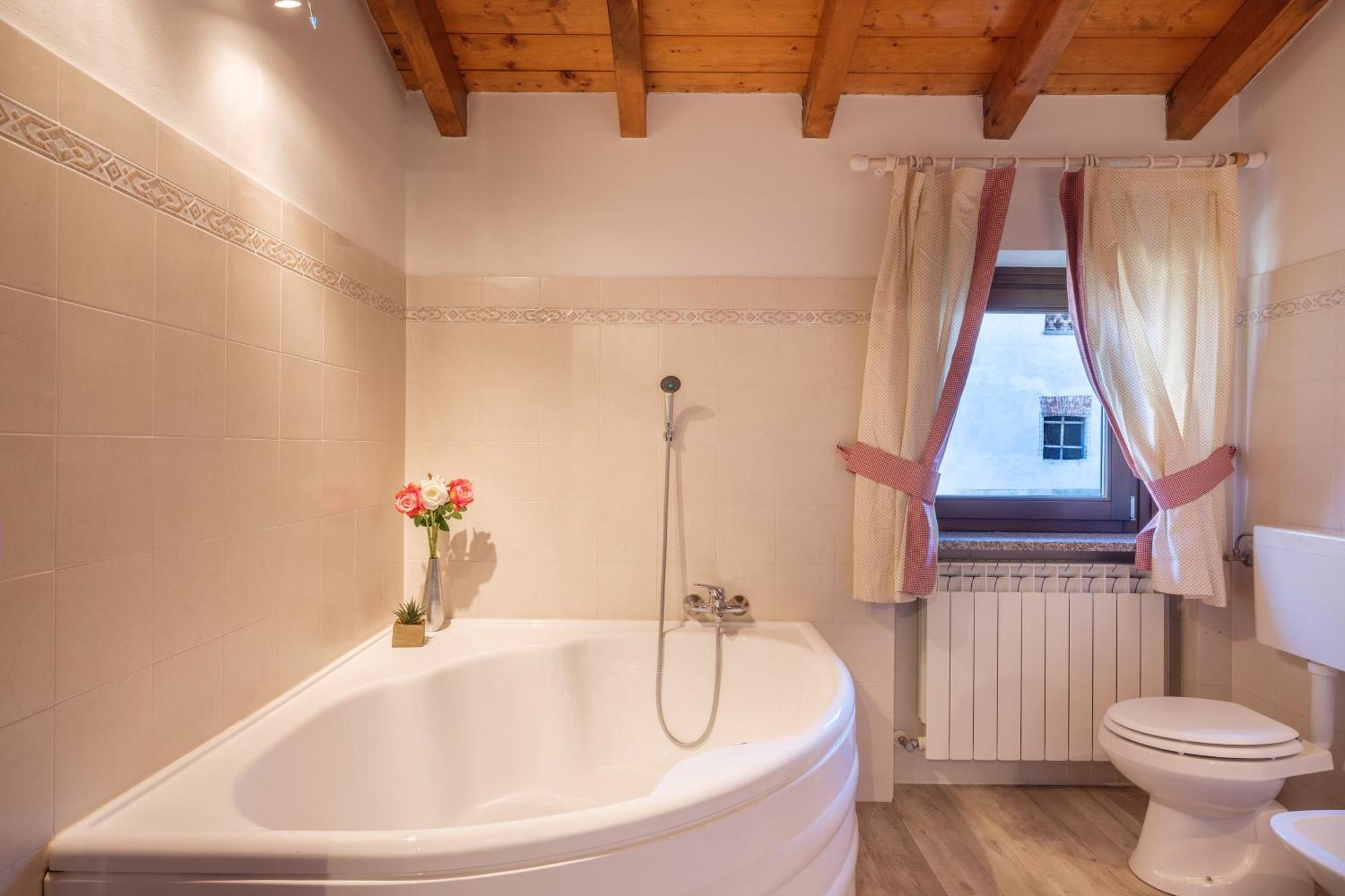 La Luna Nel Lago Lake View Garden - Happy Rentals Ispra Extérieur photo