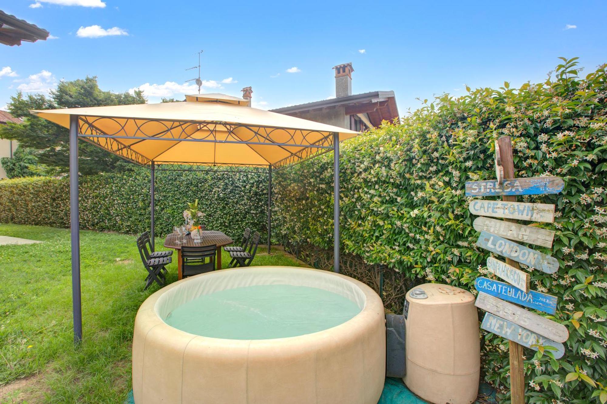 La Luna Nel Lago Lake View Garden - Happy Rentals Ispra Extérieur photo