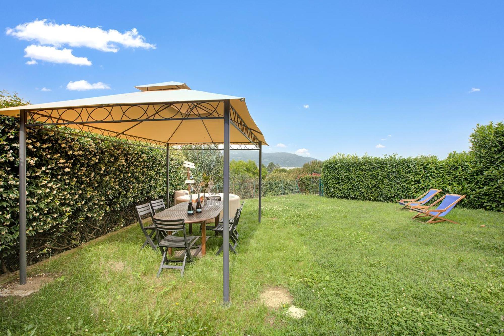La Luna Nel Lago Lake View Garden - Happy Rentals Ispra Extérieur photo